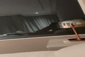 邻家大姐姐类型的骚货  背景图片