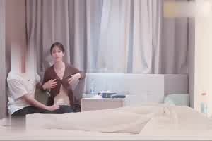 超模身材叛逆辍学顶级嫩妹，颜值可人肤白嫩肤吹弹可破  背景图片