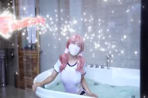 原创 樱花小猫 极品白虎在浴缸里自慰玩小穴，于是狠狠地中出她  背景图片