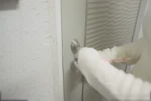 娜娜nana taipei 无缝开档油亮肉丝 成为上门收债的痴女姐姐的长期性玩具  背景图片