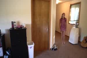 双马尾正妹神韵激似明星蔡依林 粉嫩鲍被老外洋肠贯穿颜射  背景图片