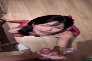 【3秒男我靠啊，有3秒吗我看下，啊差不多10几秒】顶级颜值推特精神小妹，首次下海拍双人，一直嘲讽男友  背景图片