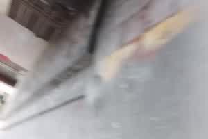 【城中村的爱情故事】三个大神独领风骚，操一次不解渴，大神放了两炮，村长竟然玩起了内射，胆子太大了  背景图片