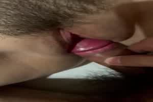 偷情性感人妻  背景图片