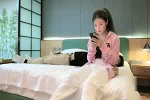 【小宝探花】极品颜值骑坐马尾外围妹，每种姿势来一遍骑乘打桩机特别爽  背景图片