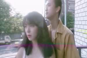 【绝世的容颜】经典无码回忆，在哪个无美颜的时代，这个颜值真的太能打了，一股港星味，巨乳也是特别漂亮！  背景图片