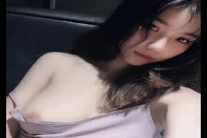 看精液滴从美女粉穴落真淫荡  背景图片