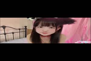 19岁极品女友无毛嫩逼骚得很  背景图片