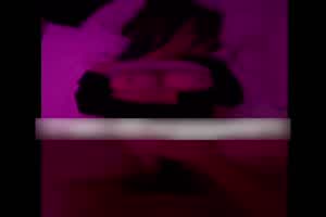 被操的两个大奶一直晃荡  背景图片