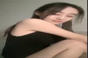 外形神似年轻时王祖贤的新生代直播主，和男友大方啪啪给大家看  背景图片