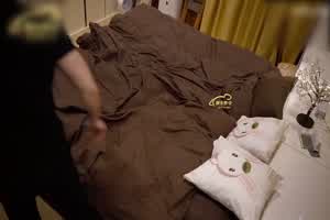 精东影业 偷拍前女友12  背景图片