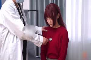 美少女婚前检查 被无良医生肆意玩穴 威胁淫交爆艹尤物 不要啊~玉腿炮架口爆女神  背景图片
