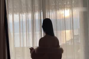 石头剪刀布，赢了由你选哦！对了，不是让你选风景和我  背景图片