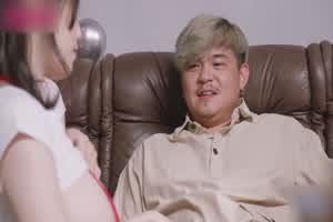 三人梦幻共演情色美式餐厅  背景图片