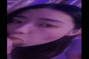 网曝门事件 唐山李x与女友激情视频流出  背景图片