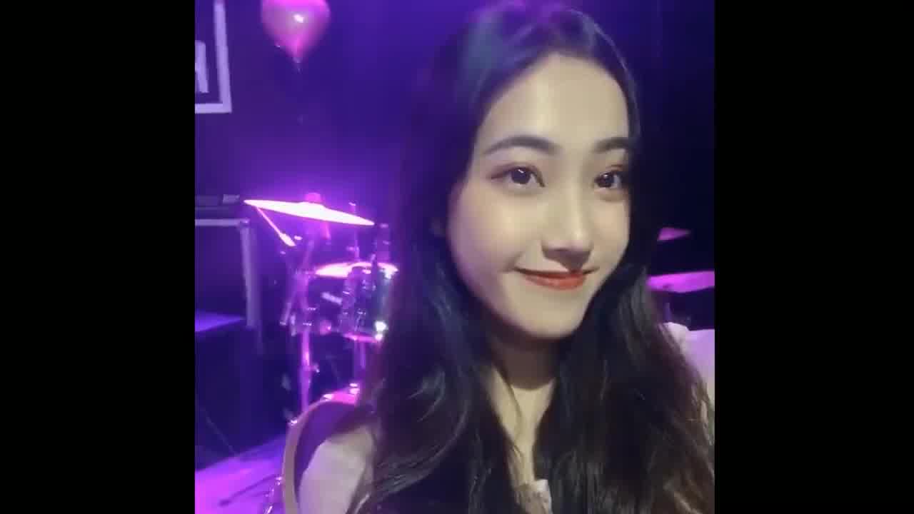  色影大师王动 御用美模姐妹花魅惑私拍 的剧照1