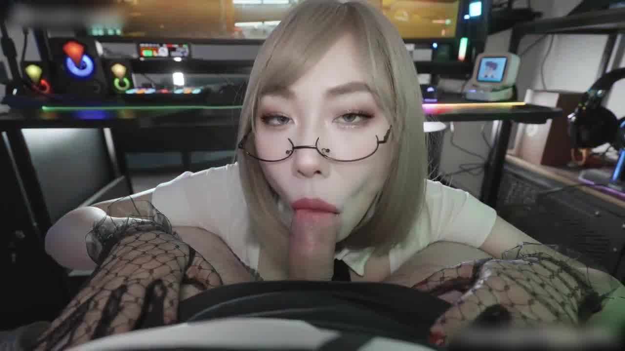  米菲兔 电竞ol你玩电脑我吃鸡巴！ 的剧照1