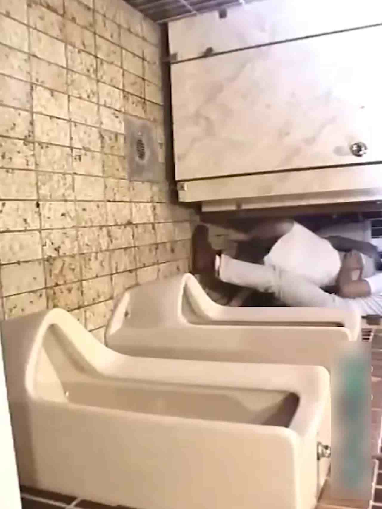  趁友人女友喝醉逞兽欲坏透了 的剧照5