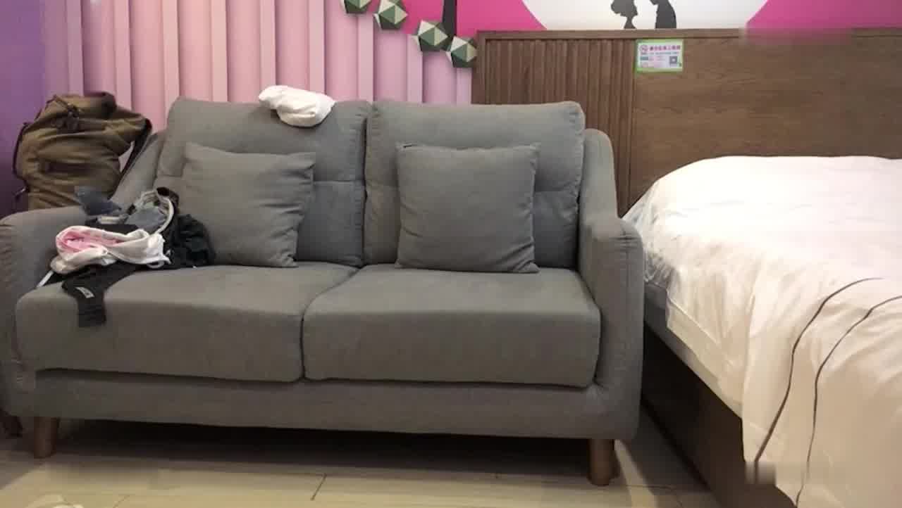  【城中村老哥】换口味，玩个身材超棒的小少妇，多次舔B玩69，使劲抽插她的小骚穴，连干两炮特满足 的剧照7