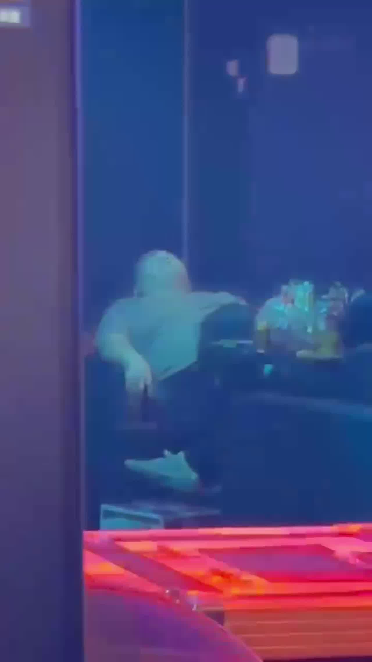  【吃瓜】当众口爆被查 的剧照8