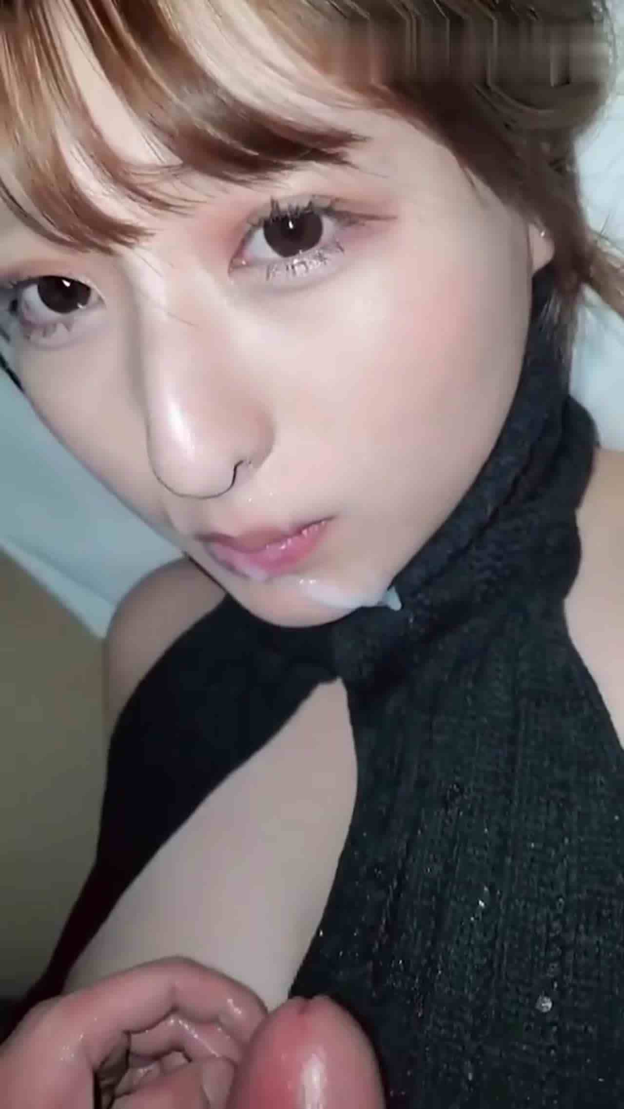  小母狗想品尝经液的味道 的剧照2