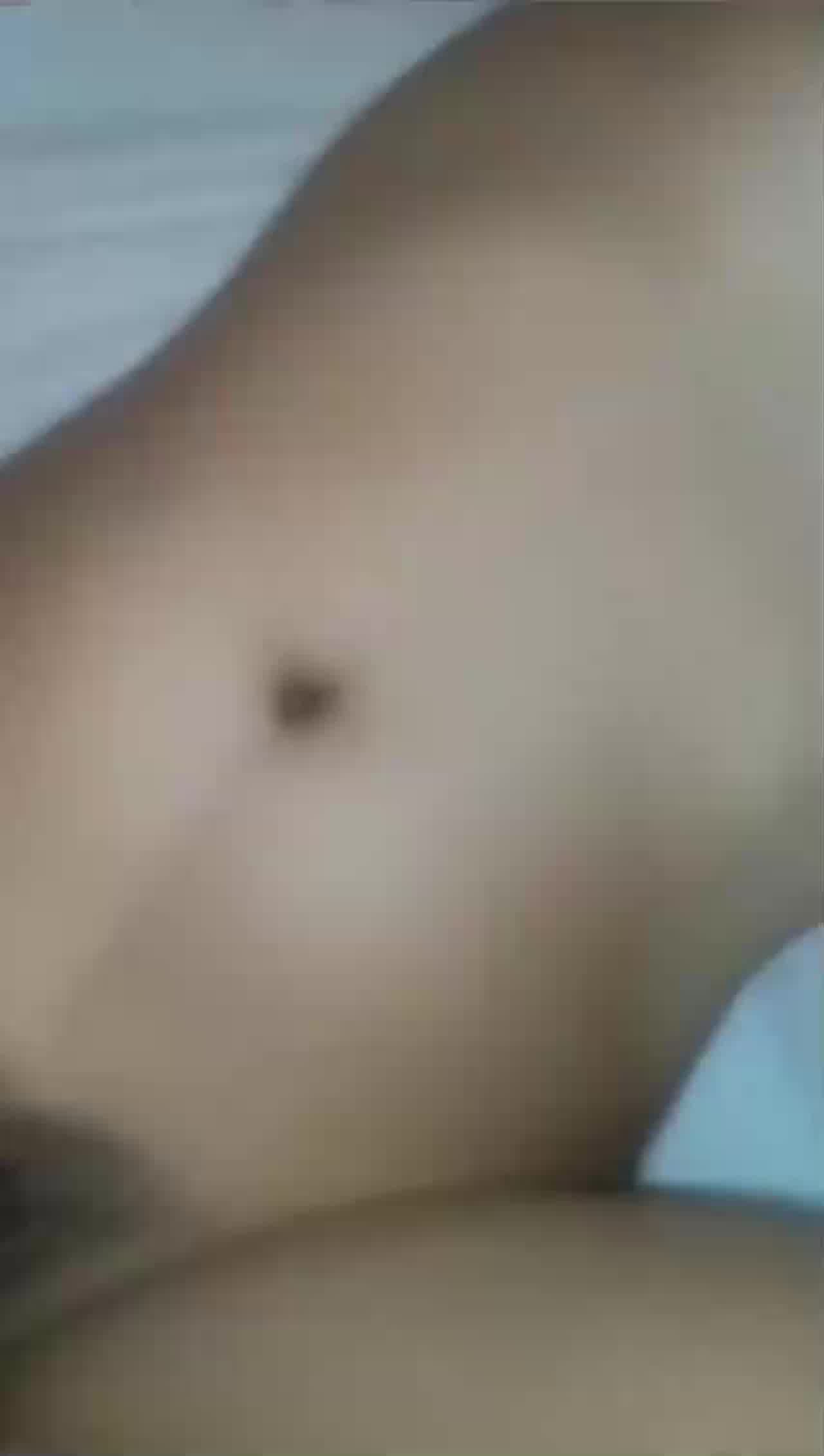  【破处系列】约97年的小师妹 插进去就觉得不对 鸡巴越插越红破处了 的剧照4