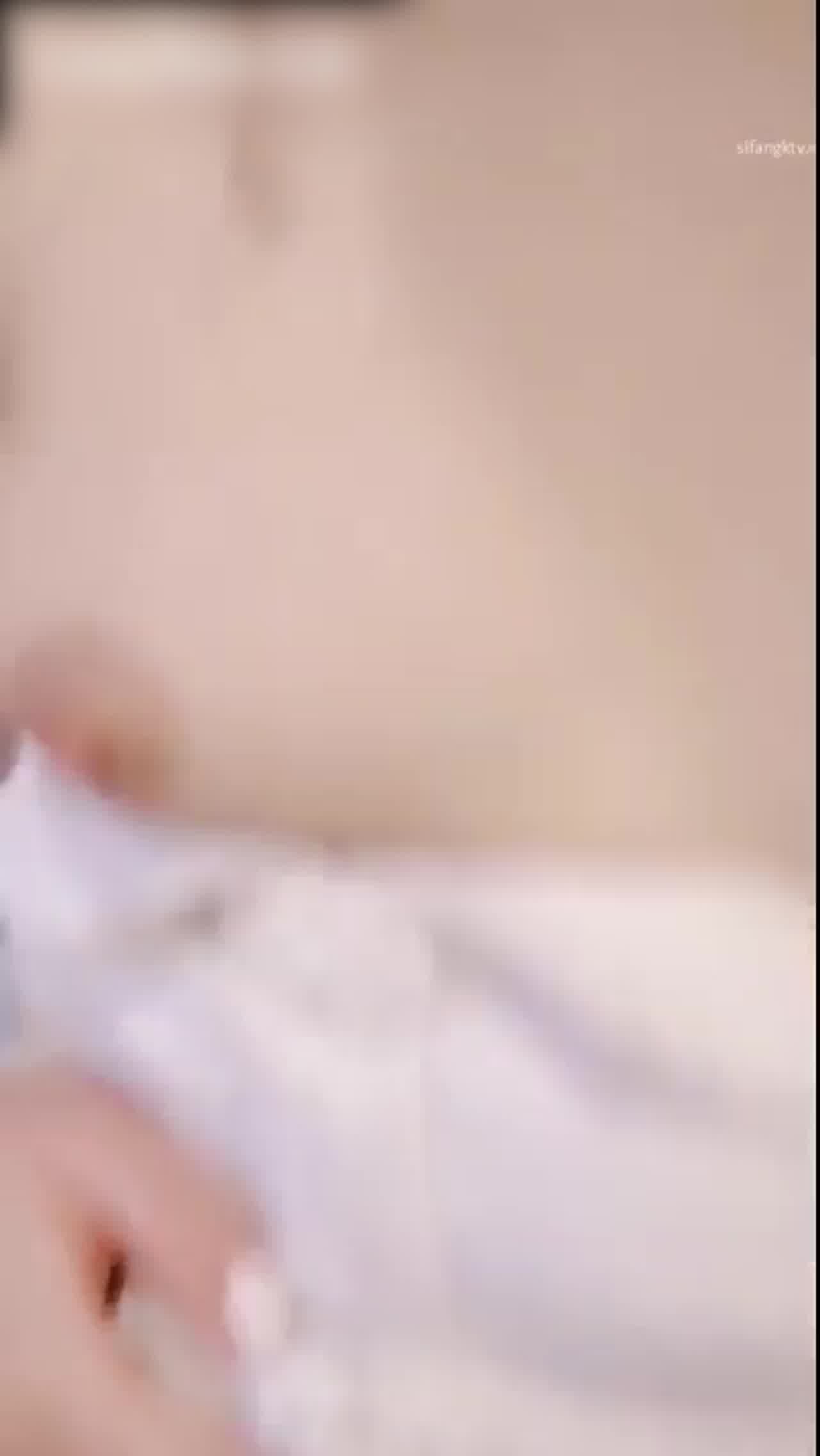  超级性奋！牵线认识了一个可爱的萌妹，直播直接操起来！ 的剧照3