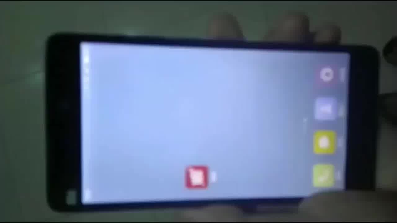  顶级水蛇邀美女在门口脱光让她跪下来口交再激情后入 的剧照6