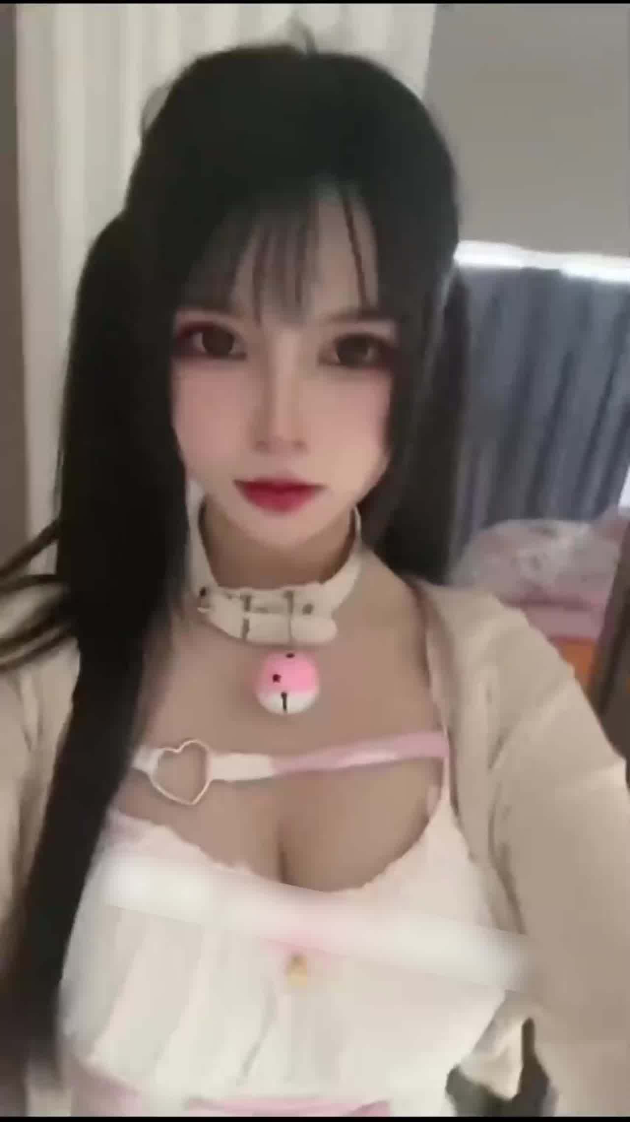  【怀孕萝莉】退圈一年的福利姬都去哪了？原来备孕去了，早期乱玩孩子他爹都不知道是谁又出来卖了 的剧照4