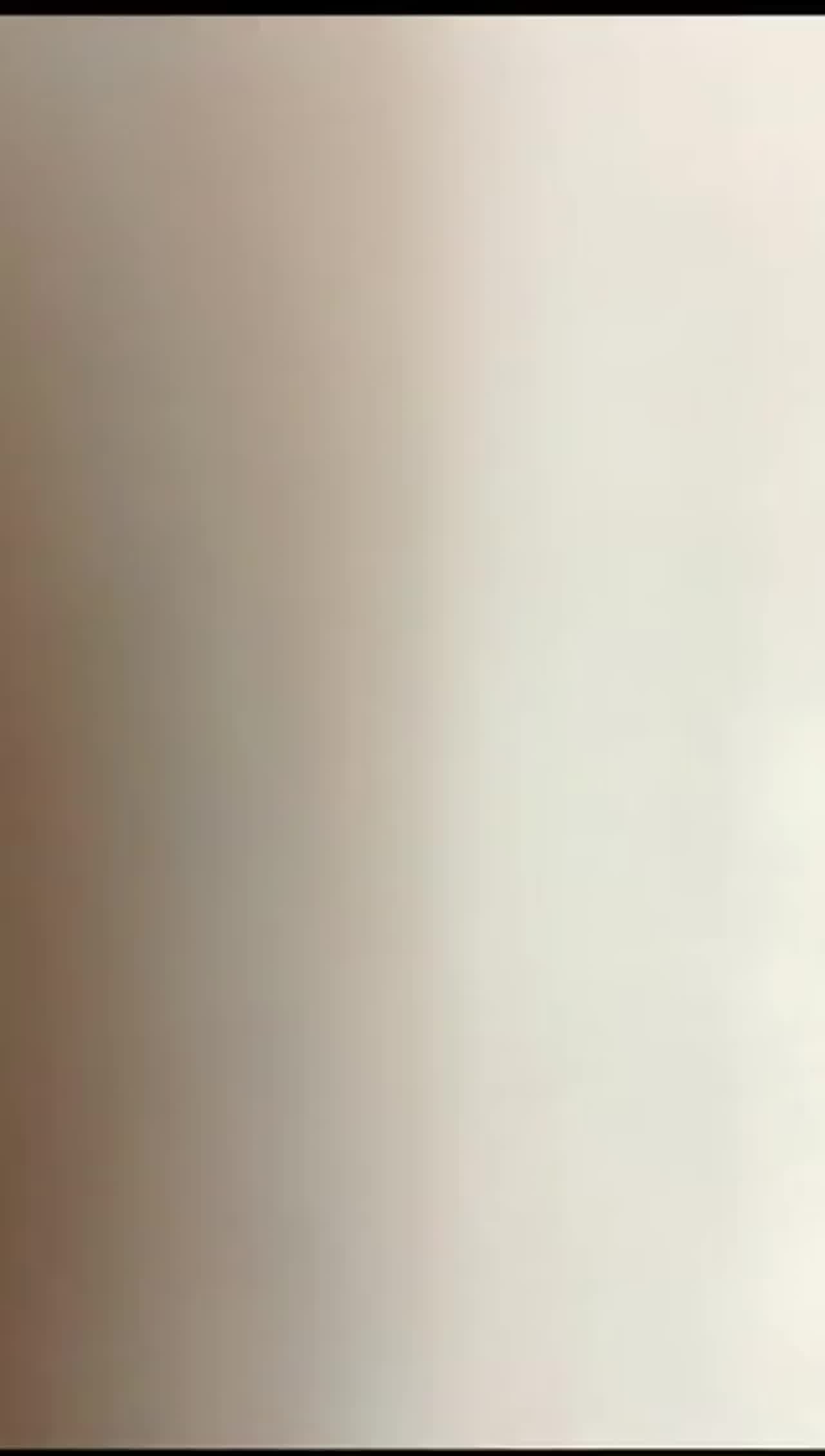  可爱丸子头嫩妹与男友的情趣日常 的剧照4