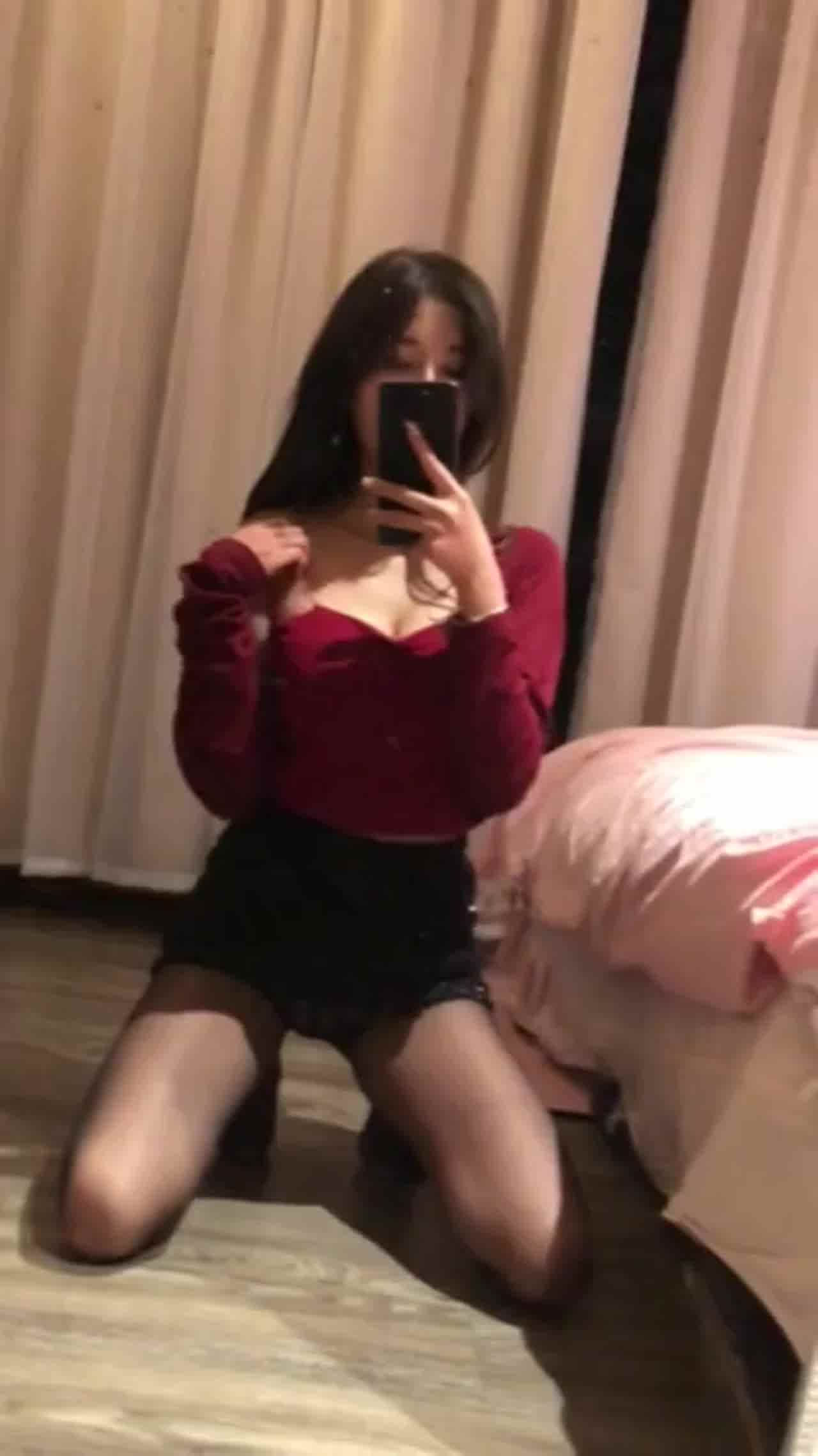  极品爆乳女神超性感黑丝挑逗私房自拍喷血诱惑 的剧照7