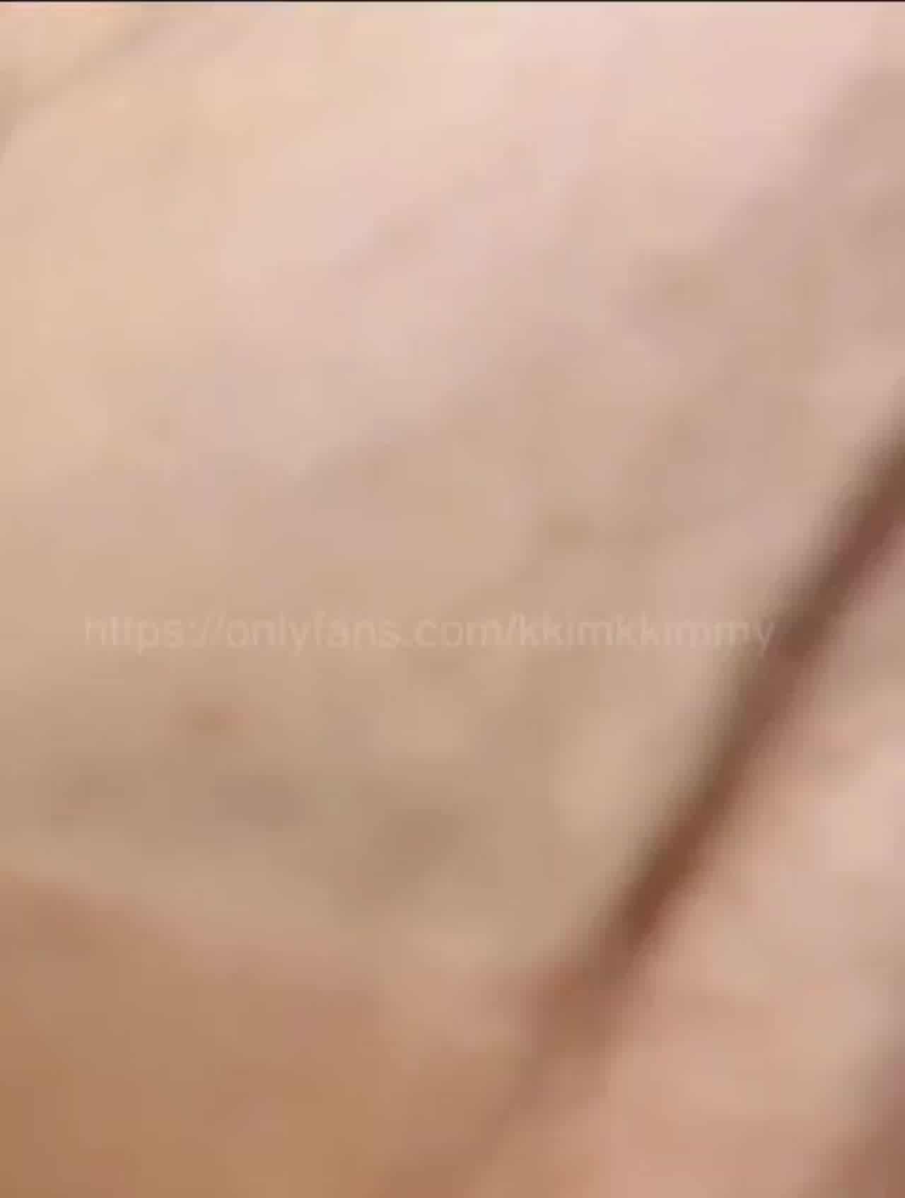  kimmy挑战商场试衣间中出 的剧照7