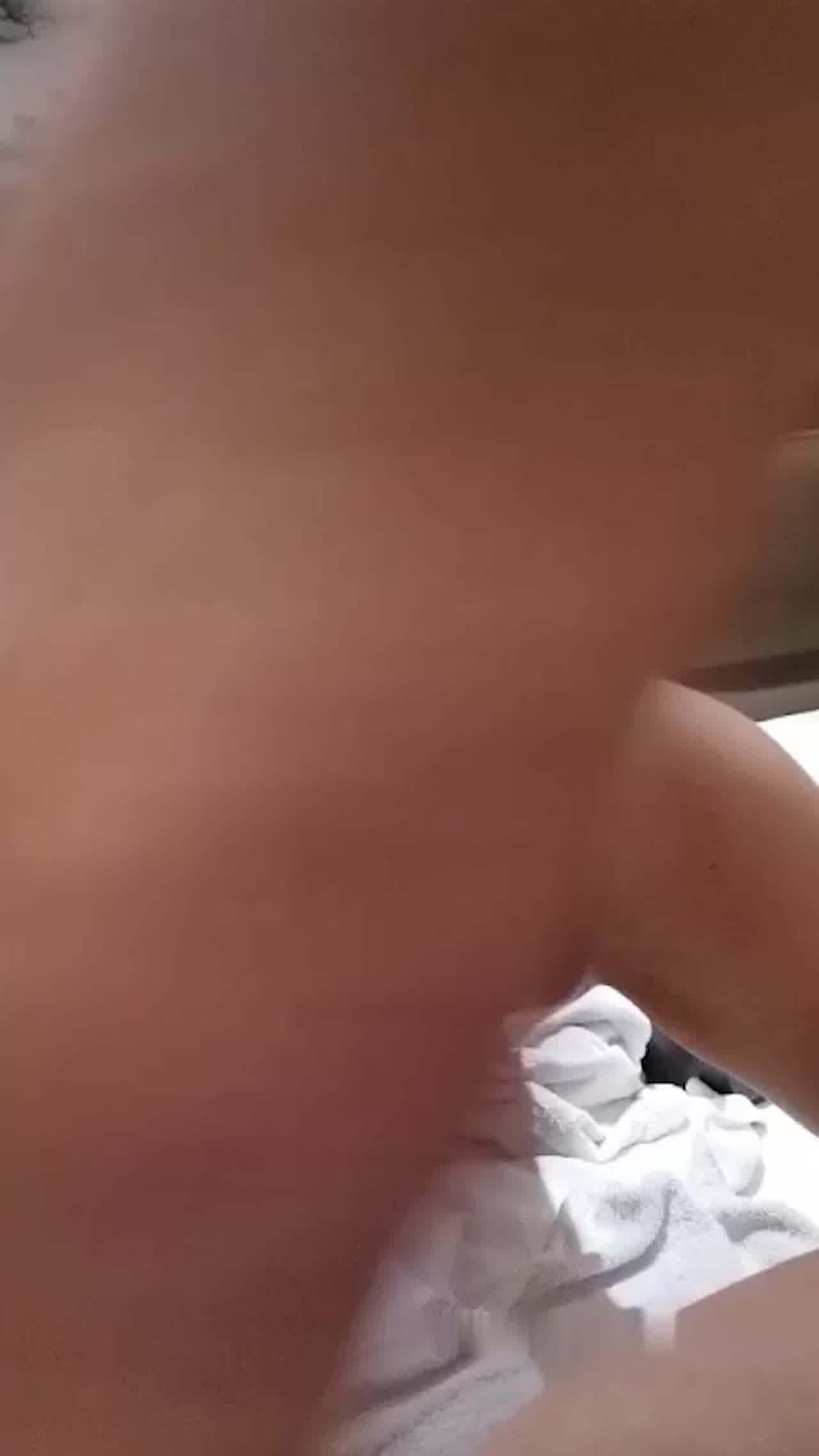  九头身白虎美少妇性爱视频 的剧照6