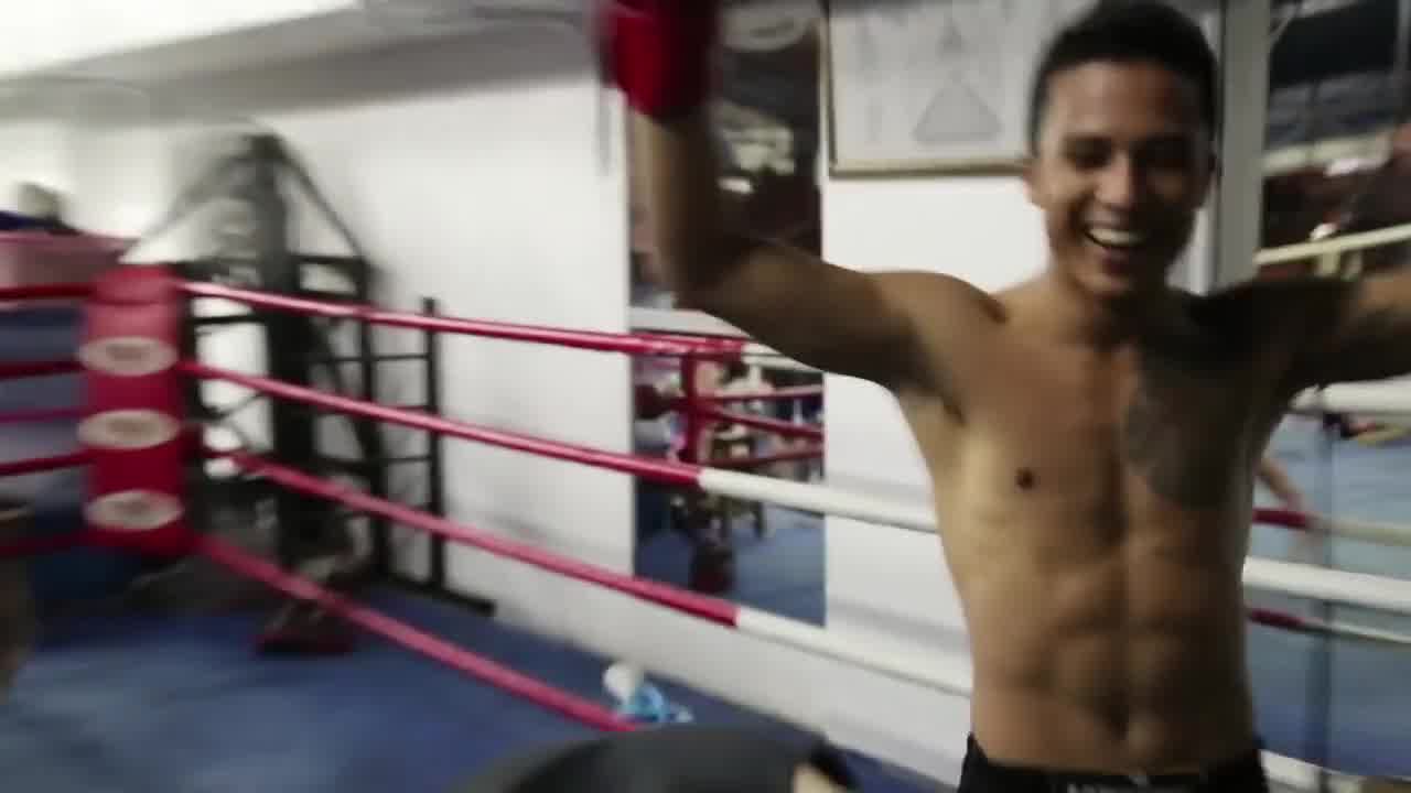  小鹏奇啪行第一季.第6集.1080P.S01E06.独家揭秘泰国天上人间价格!真人啪啪很疯狂 的剧照7