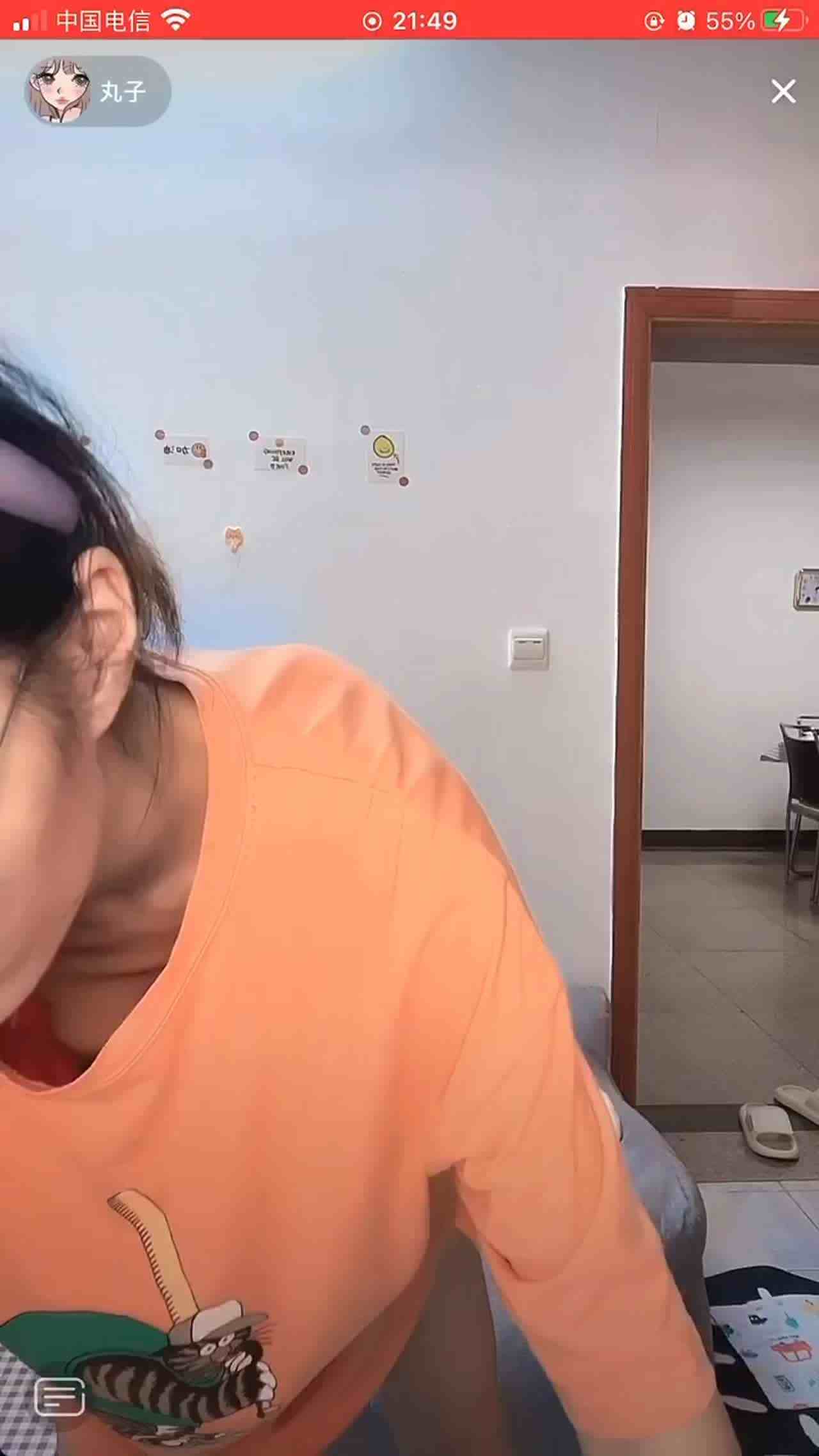  抖音快手走光系列-故意走光装无辜 的剧照2