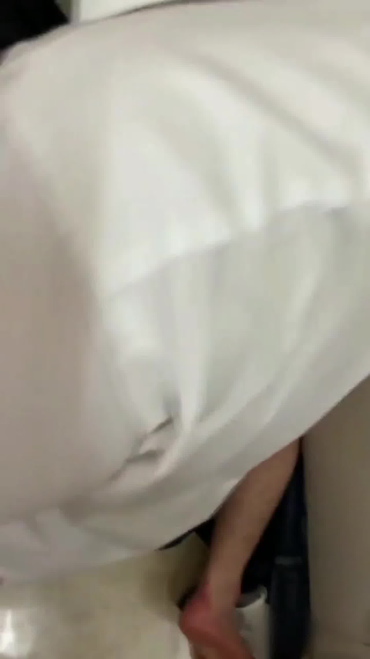  广西河池学院，学校厕所强操学生妹 的剧照3