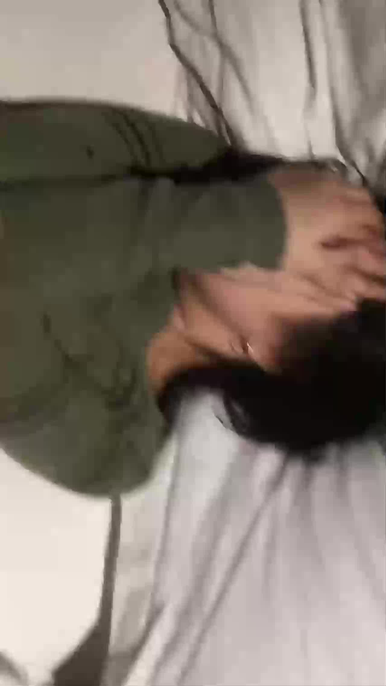  爆操醉酒人妻，就是胸有点小 的剧照2