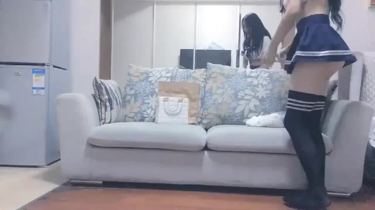  91大神 太子探花 穿着JK制服的网红整容脸到极致 的剧照9