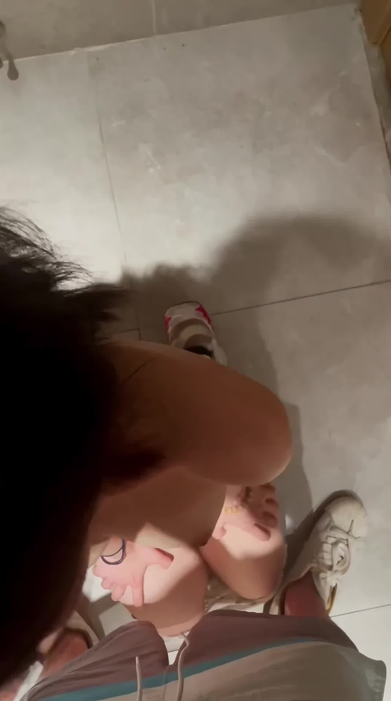  我的小母狗吃鸡巴很销魂 的剧照1