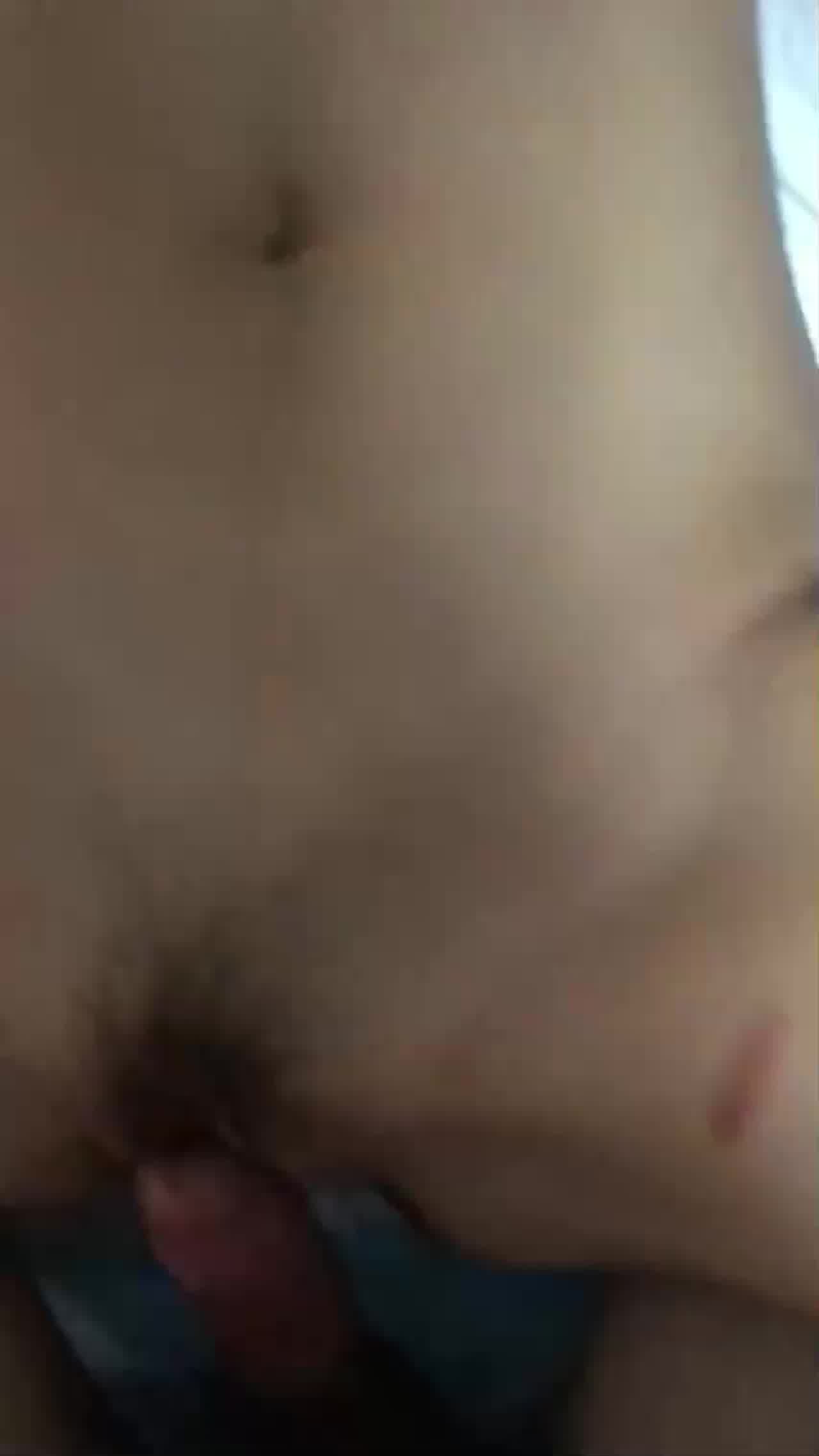  女友来月经了还想要，极度饥渴，'我要，插深一点‘，无套搞，弄得鸡巴都是血！ 的剧照4