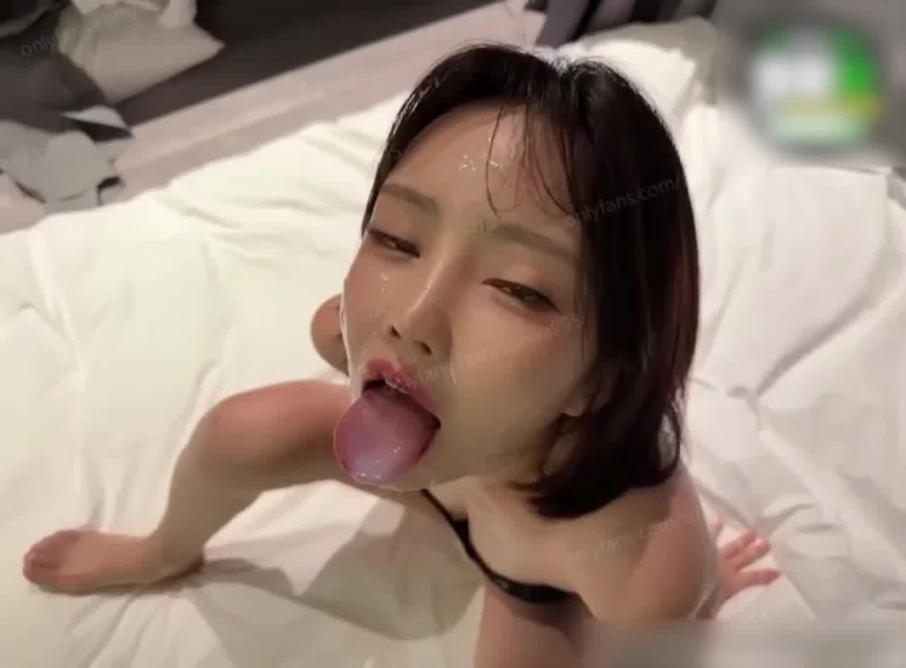  把我的女神射了一身白浆粉粉嫩嫩养颜美容 的剧照8