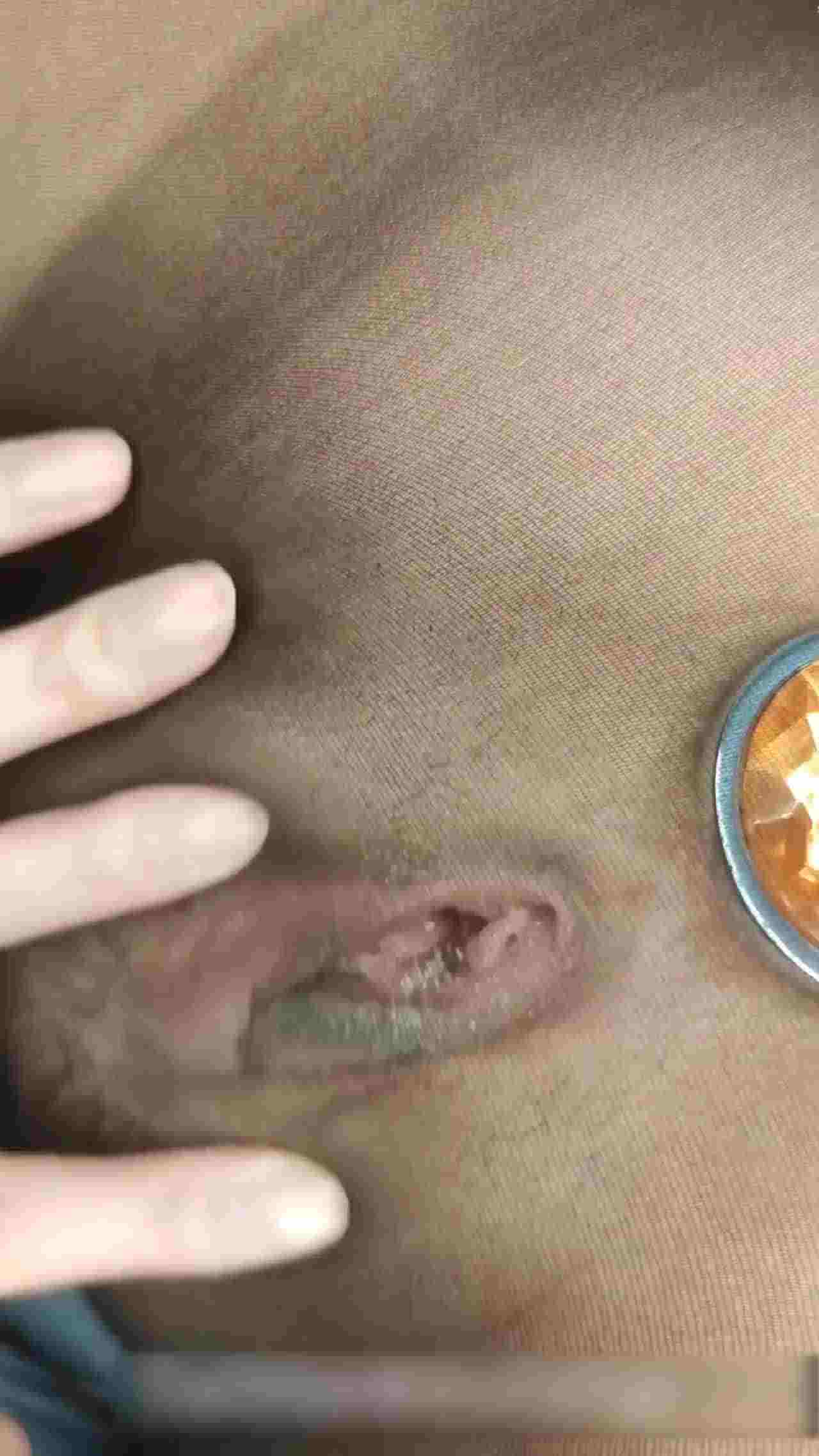  naimi奶咪 下空的钻石肛塞 的剧照1