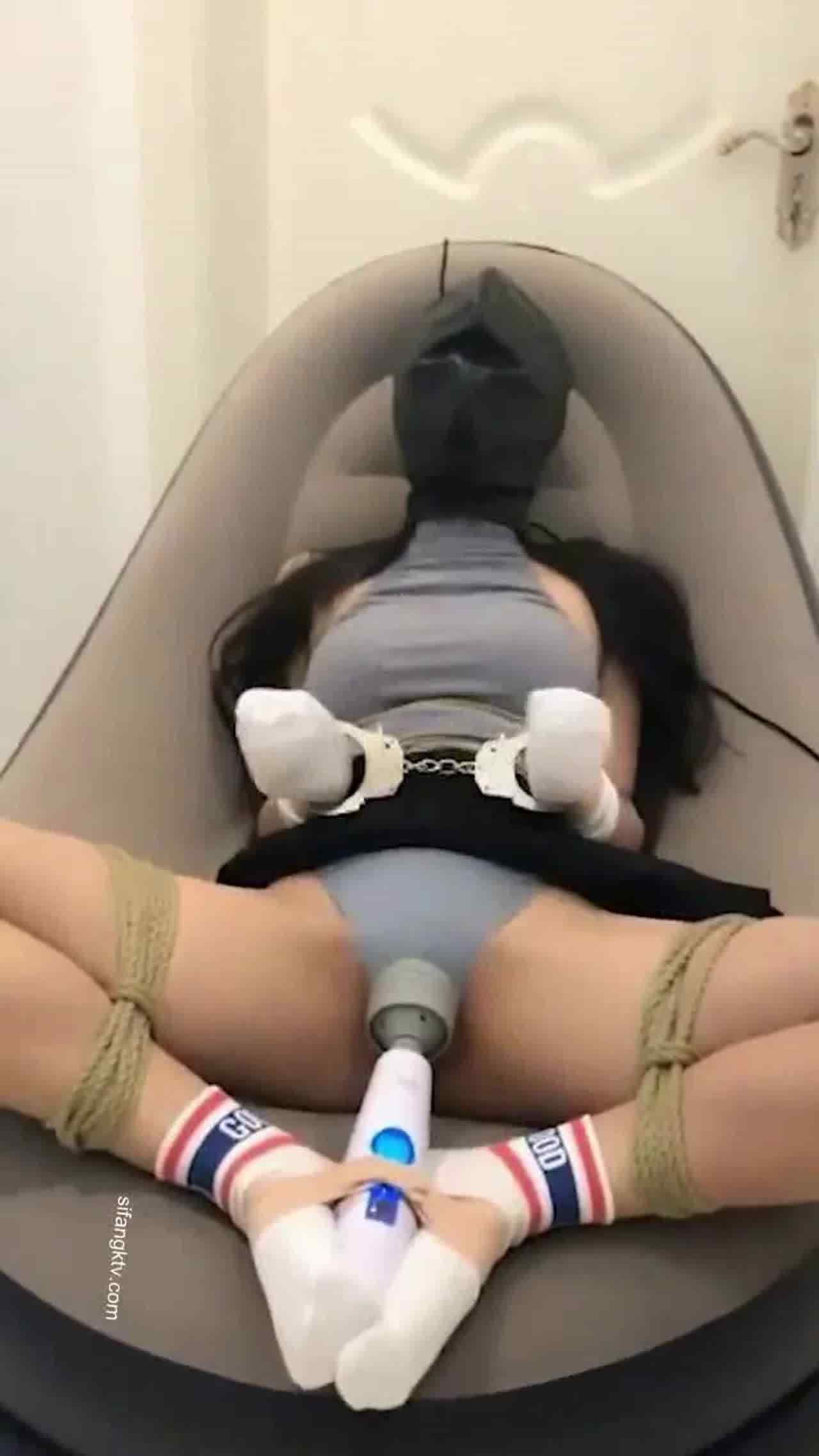  sm放置按摩棒犀利淫叫 的剧照6